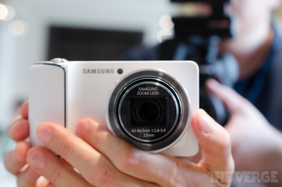 ngam-kiet-tac-hoan-hao-samsung-galaxy-camera