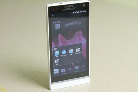 ngam-sony-xperia-sl-sieu-toc-vua-den-viet-nam