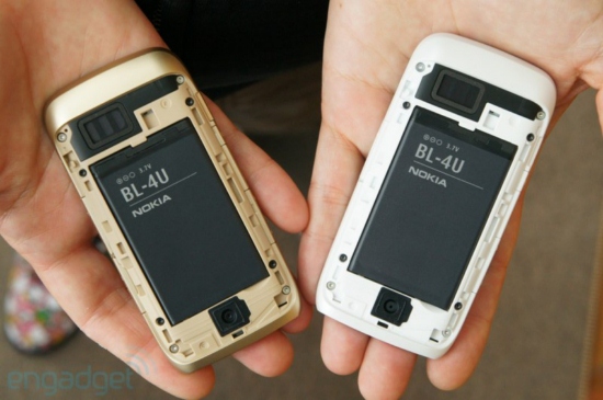 ngam-doi-de-nokia-cam-ung-binh-dan-moi-toanh