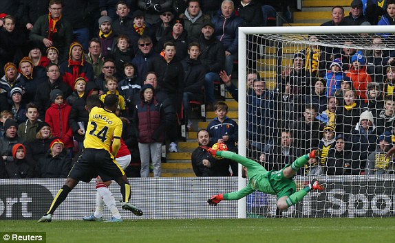 1448116155271_lc_galleryImage_Football_Watford_v_Manche-97520