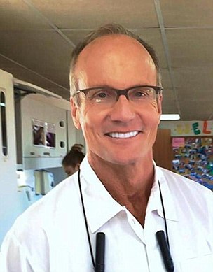 2AE9D28300000578-0-_Boastful_Walter_Palmer_pictured_the_reviled_dentist_who_killed_-a-13_1438875222948-cb1b9