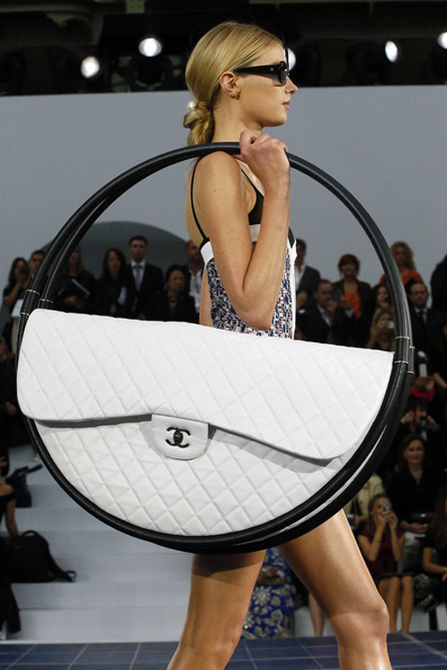 chanel-tung-lookbook-moi-voi-phu-kien-doc-dao