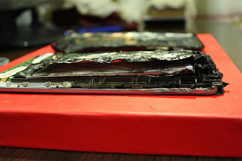 Shock với tin Google Nexus 7 bỗng dưng... phát nổ
