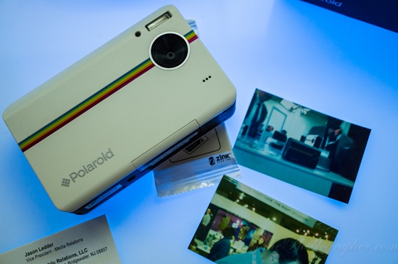 Sốt với máy ảnh Polaroid phiên bản 2012 4