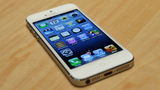 Lượng lớn iPhone 5 chuẩn bị tới tay người dùng 2