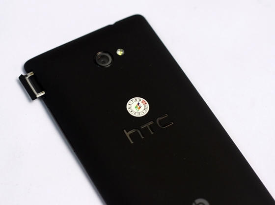 HTC Windows Phone 8X về Việt Nam với giá 13,8 triệu đồng 9