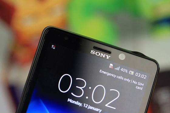 Tr&ecirc;n tay Sony Xperia T - smartphone d&agrave;nh cho điệp vi&ecirc;n 007 9