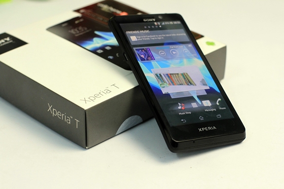 Tr&ecirc;n tay Sony Xperia T - smartphone d&agrave;nh cho điệp vi&ecirc;n 007 11