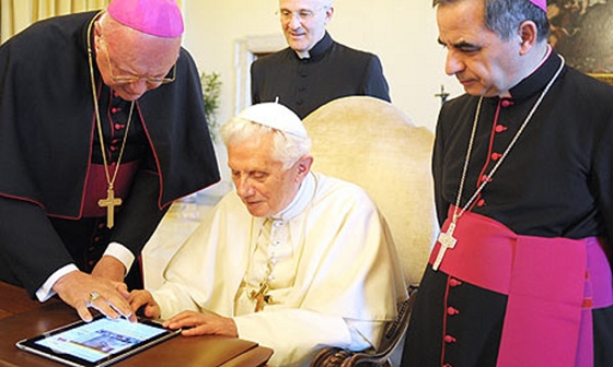 Đến cả Giáo Hoàng cũng tham gia Twitter 3