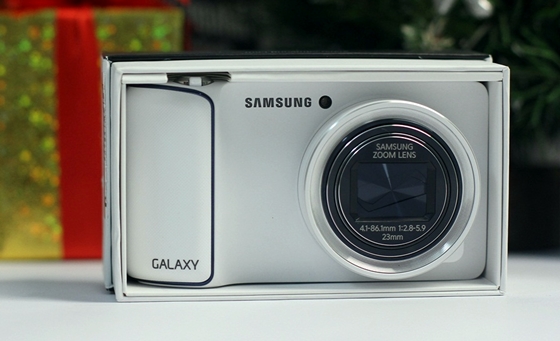 Trên tay Samsung Galaxy Camera - Chiếc máy ảnh thông minh 3