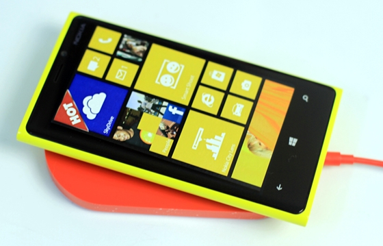 Trên tay Lumia 920 tại Việt Nam - Siêu phẩm Windows Phone 8 12