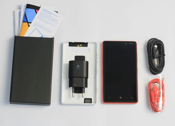 Nokia Lumia 820 về Việt Nam với giá 11 triệu đồng 11