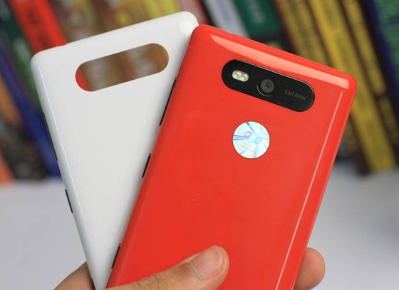 Nokia Lumia 820 về Việt Nam với giá 11 triệu đồng 12