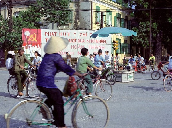 mot-goc-ha-noi-thoi-bao-cap-qua-anh