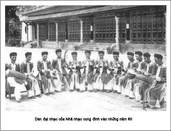 nghe-thuat-viet-nam-xua-qua-bo-anh-doc