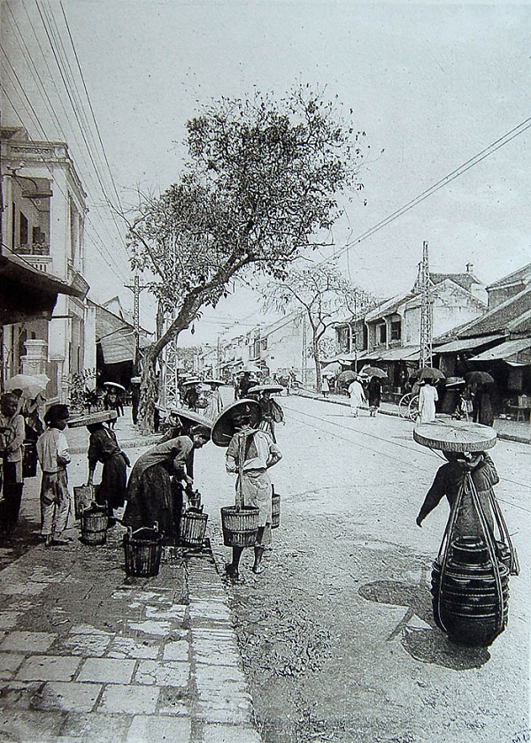 ha-noi-mot-thoi-de-nho-qua-chum-anh-xua