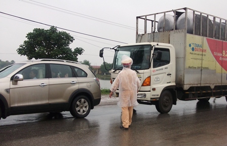 Xe tải gãy cầu, Quốc lộ 1A ùn tắc kéo dài gần 20 km 6