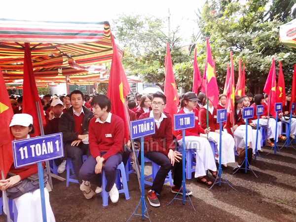 tung-bung-le-khai-giang-cua-teen-thang-long-da-lat