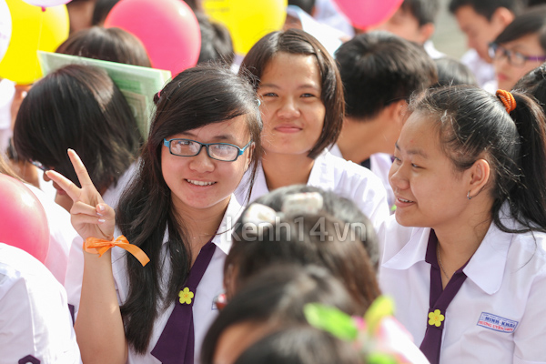 teen-ntmk-va-marie-curie-chao-don-khoi-10-cuc-de-thuong