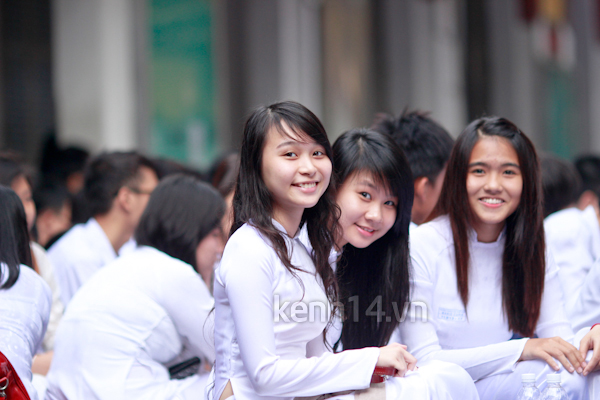 teen-ntmk-va-marie-curie-chao-don-khoi-10-cuc-de-thuong