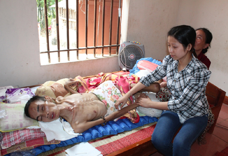 roi-tu-tang-3-nam-thanh-nien-dem-su-song-tung-ngay