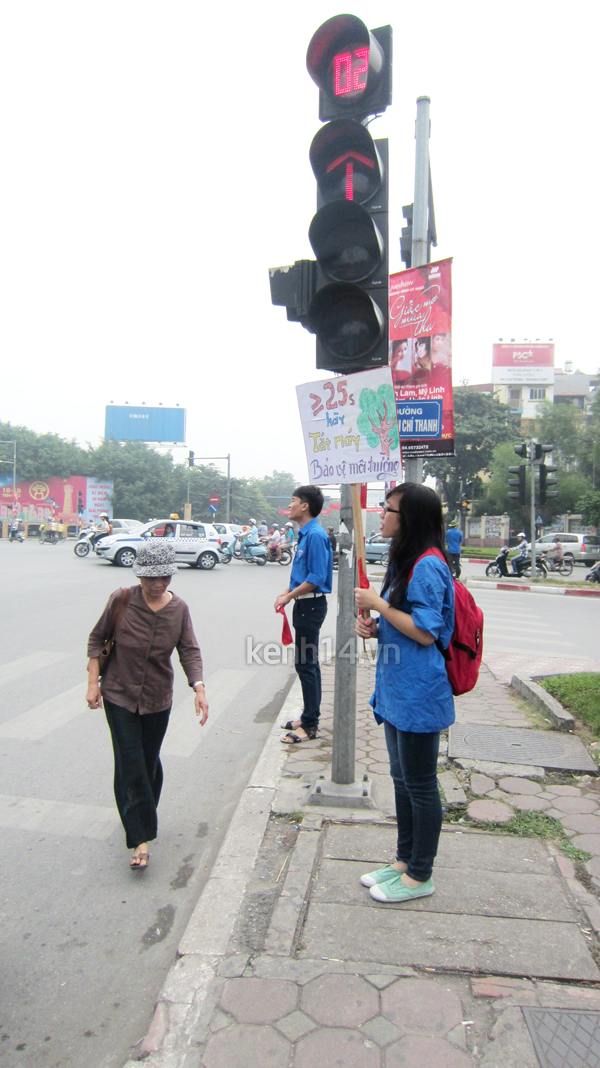 Một ngày làm đẹp đường phố Hà Nội của SV