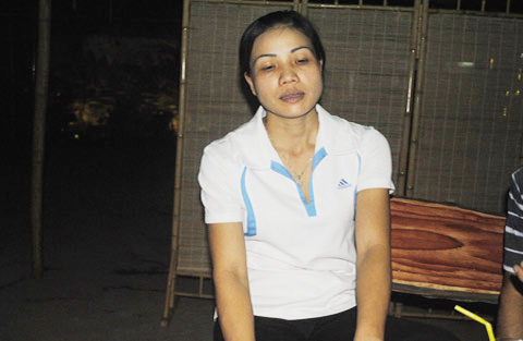 Nữ gi&aacute;o vi&ecirc;n c&ocirc;ng khai băng ghi &acirc;m bị trưởng ph&ograve;ng GD gạ t&igrave;nh 1