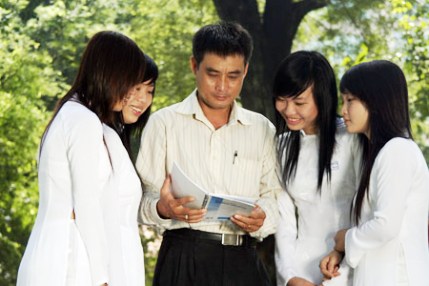 Điều gì đang khiến thầy trò xa nhau 1 Điều gì đang khiến thầy trò xa nhau 1