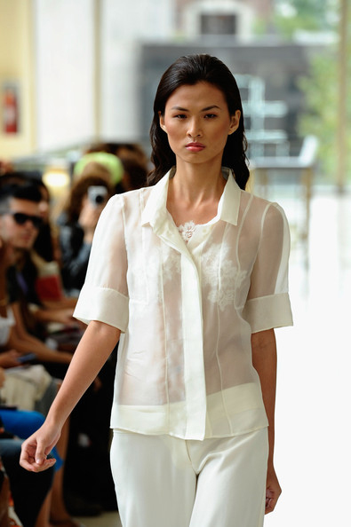 vietnams-next-top-model-2012-bi-nghi-lo-top-5