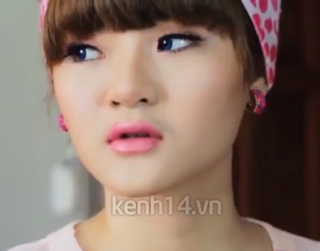 MV debut của em gái Angela Phương Trinh bị "ném đá"