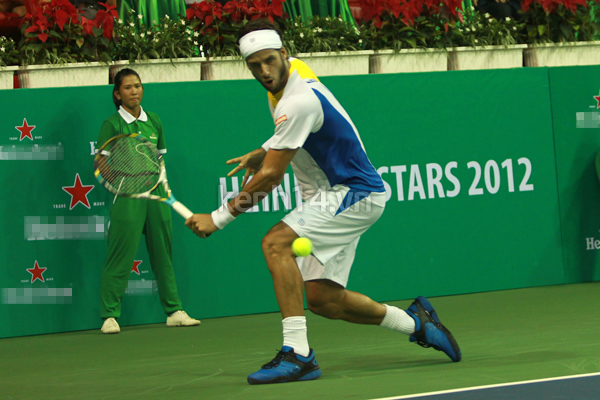 azarenka-toan-thang-trong-cac-tran-thi-dau-tai-viet-nam