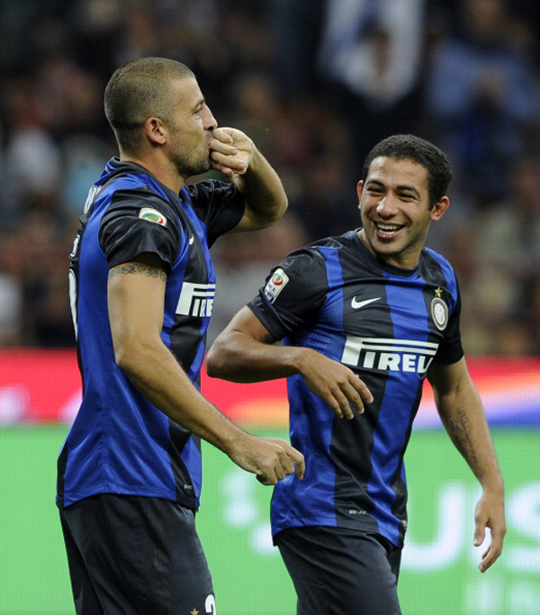 derby-milan-nua-xanh-vui-mung