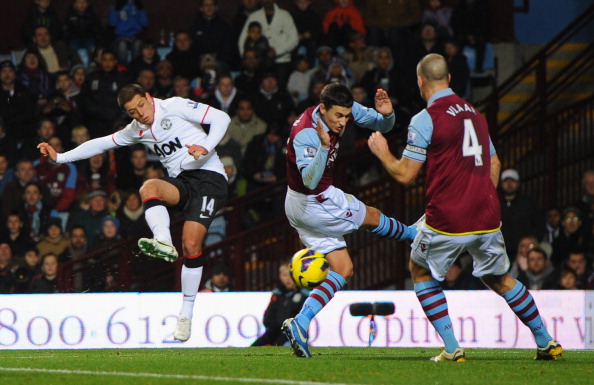 Aston Villa - MU: Gọi tên "Hạt đậu nhỏ" 2