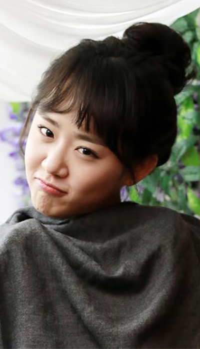 Moon Geun Young nháy mắt yêu-chết-đi-được 2