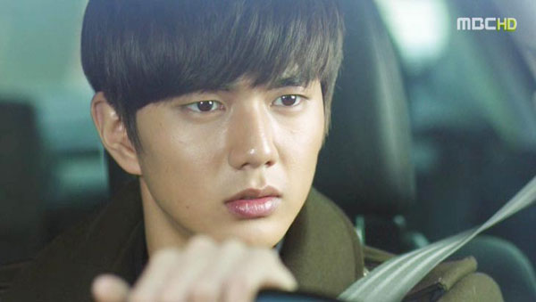 Yoo Seung Ho cầu hôn Yoon Eun Hye 8