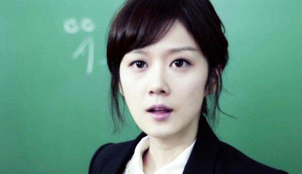 "Cô giáo" Jang Na Ra ngỡ ngàng hứng mưa giấy 6