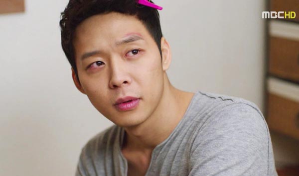 Park Yoo Chun quay phim thâu đêm suốt sáng 3