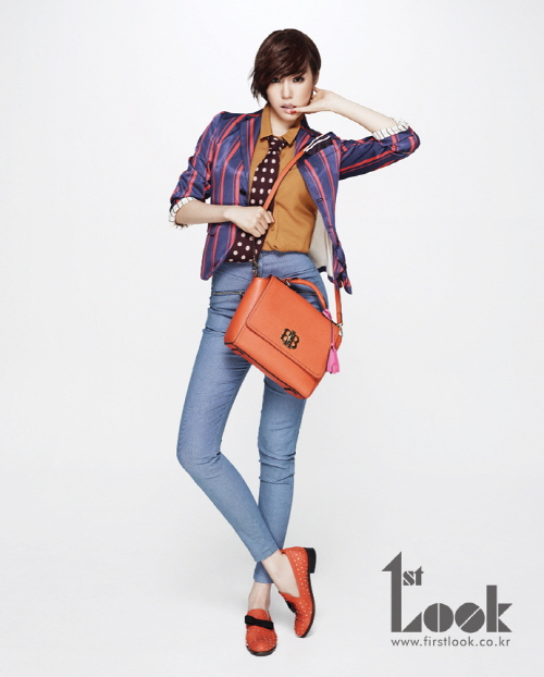 tiffany-snsd-khoe-tui-xach-tren-tap-chi