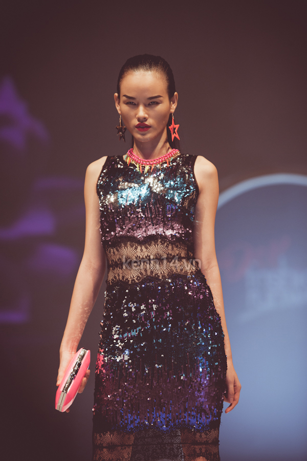 xem-dep-fashion-runway-cap-nhat-xu-huong-thudong-2012