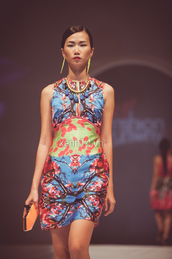 xem-dep-fashion-runway-cap-nhat-xu-huong-thudong-2012