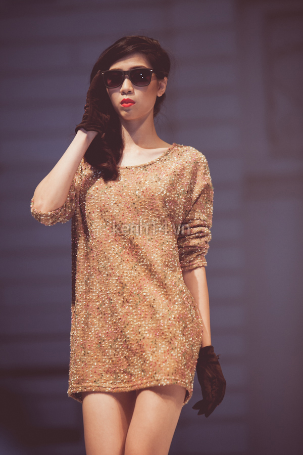 xem-dep-fashion-runway-cap-nhat-xu-huong-thudong-2012