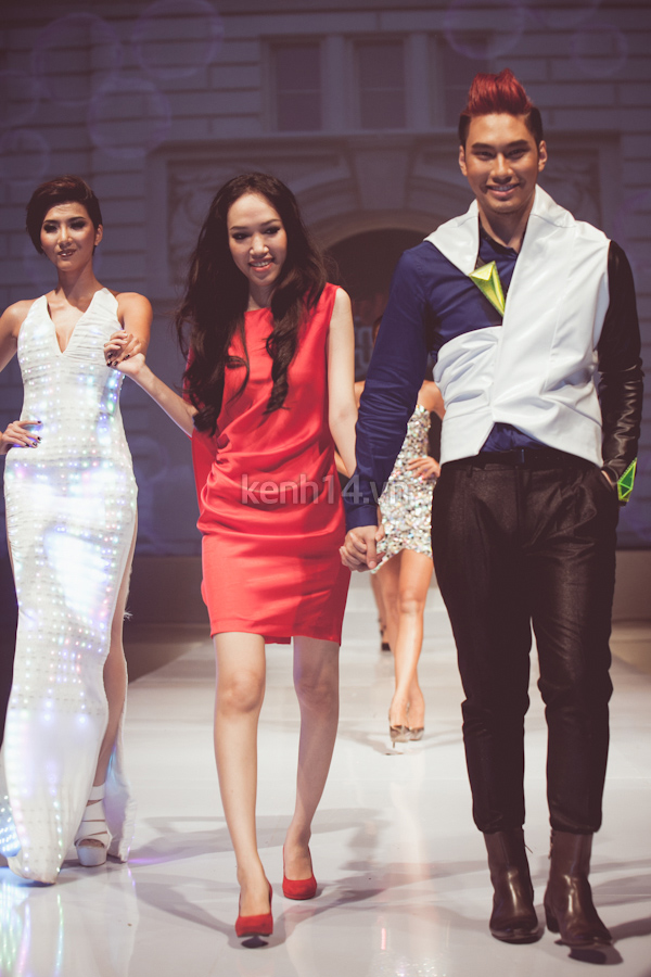 xem-dep-fashion-runway-cap-nhat-xu-huong-thudong-2012