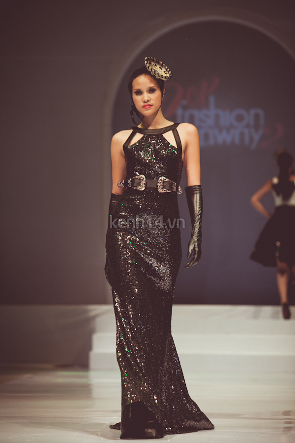 xem-dep-fashion-runway-cap-nhat-xu-huong-thudong-2012