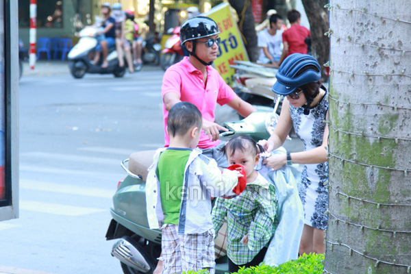 nguoi-dan-ha-noi-no-nuc-di-choi-trung-thu