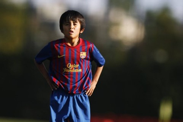 “Messi” của Nhật Bản đang "tung hoành" tại La Masia 1