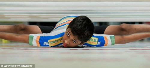 canh-sat-dot-kich-nham-phong-hoa-hau-khoa-than