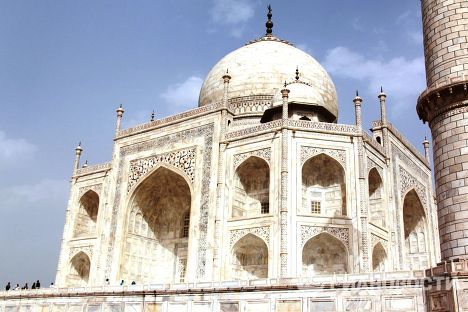 Taj Mahal ngôi đền lung linh và tráng lệ