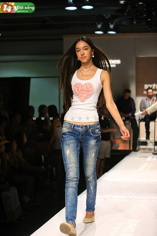 Cô bạn gốc Việt 14 tuổi giành giải Nhất cuộc thi người mẫu ở Canada