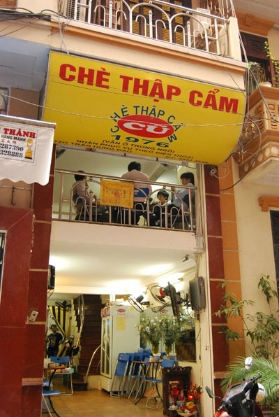 Khám phá quán chè thập cẩm "cũ 1976" nổi tiếng Hà Thành