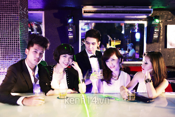 hot-teen-ha-noi-xung-xinh-di-du-xgen-party